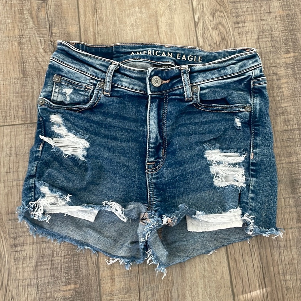 AMERICAN EAGLE SIZE 0 SHORTS